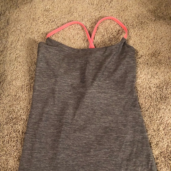 Lululemon Tank - Size 6 - Picture 2 of 4
